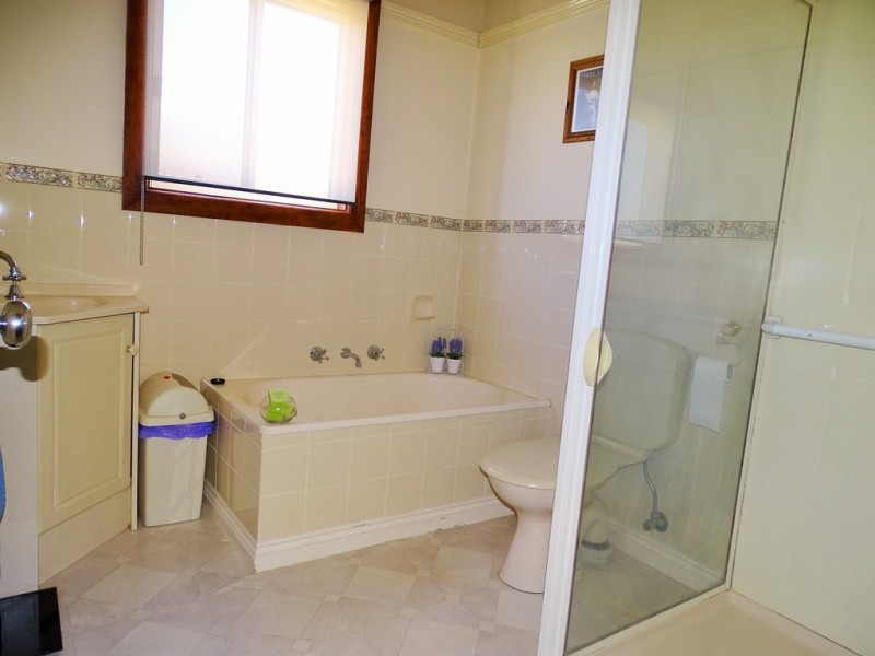 69 Shadforth Street, Kerang VIC 3579