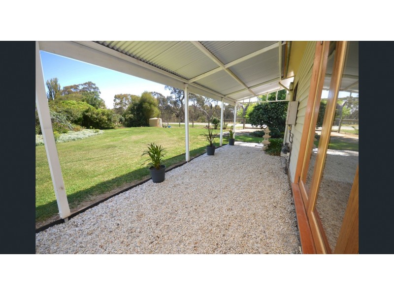 238 Fox Island Road, Gunbower VIC 3566