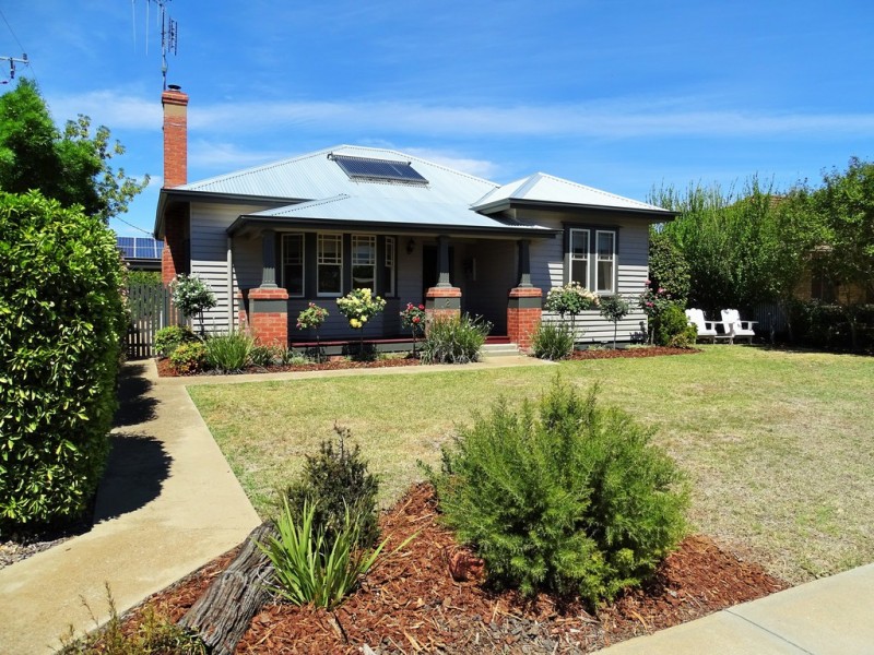 2 Vaughan Street, Kerang VIC 3579