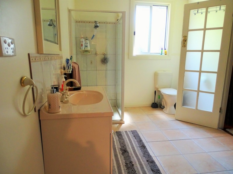 2 Vaughan Street, Kerang VIC 3579