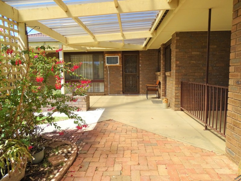 39 Bendigo Road, Kerang VIC 3579