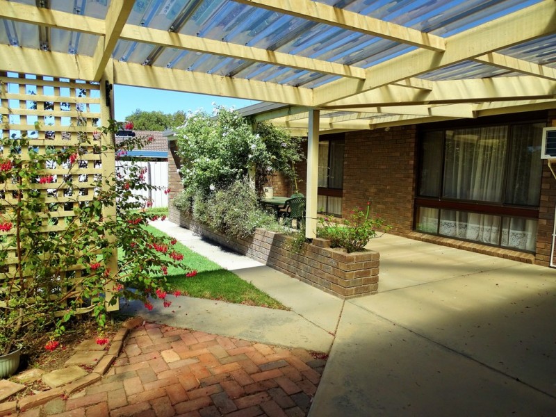 39 Bendigo Road, Kerang VIC 3579