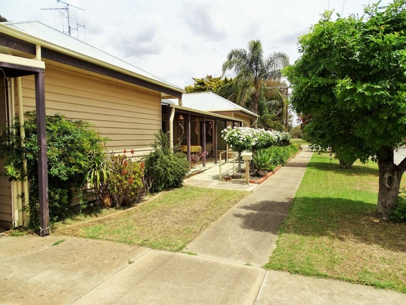 63 Bendigo Road, Kerang VIC 3579