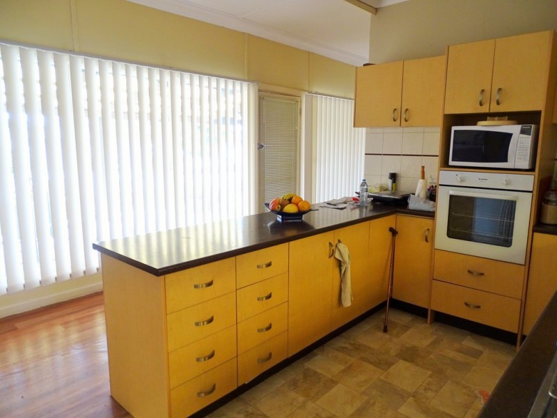 63 Bendigo Road, Kerang VIC 3579