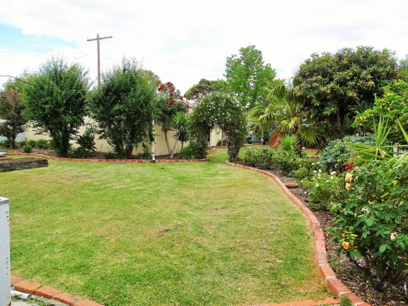 63 Bendigo Road, Kerang VIC 3579