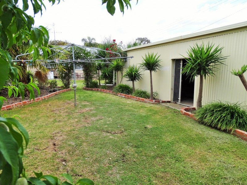 63 Bendigo Road, Kerang VIC 3579