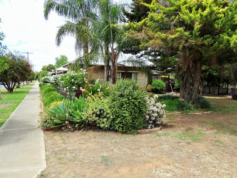 63 Bendigo Road, Kerang VIC 3579