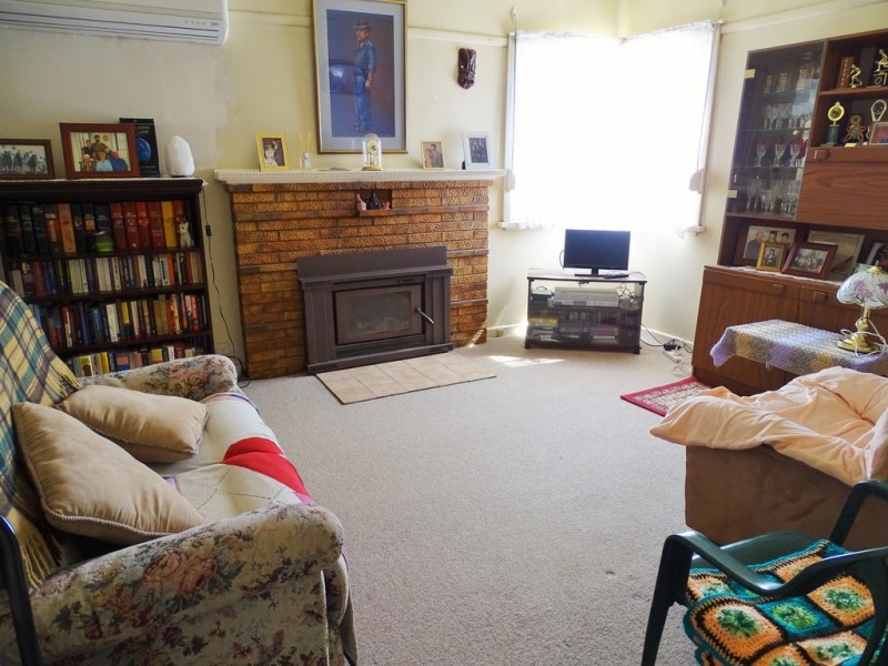 147 Victoria Street, Kerang VIC 3579