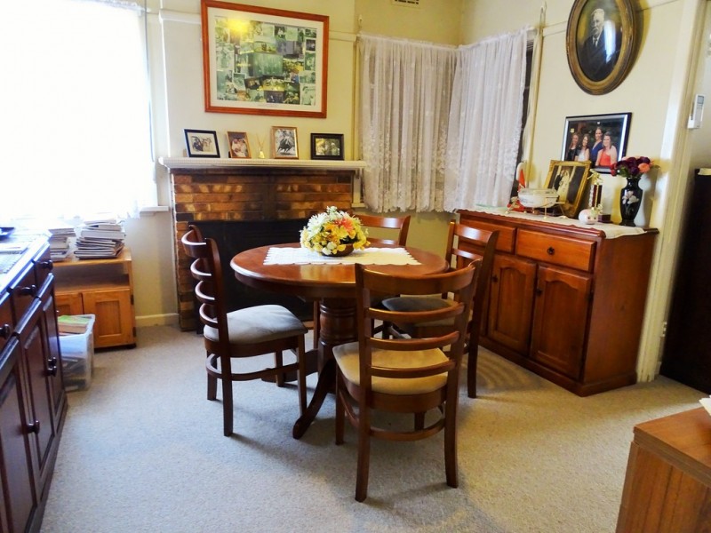 147 Victoria Street, Kerang VIC 3579