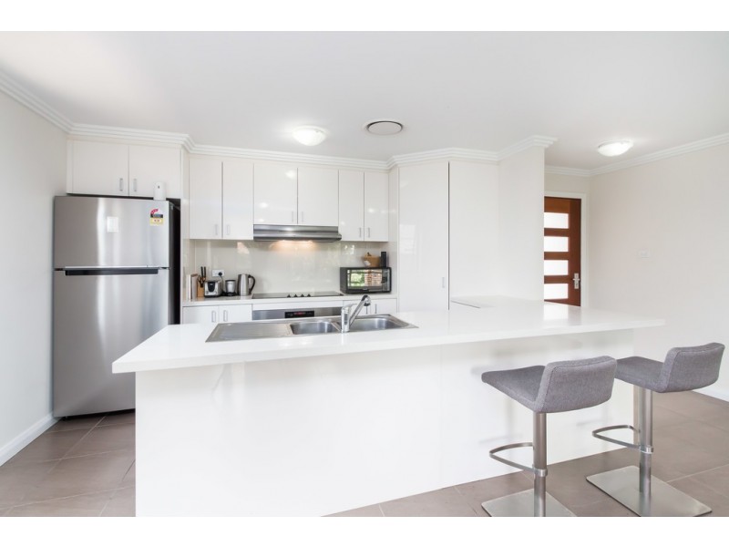 2/9 William Street, Richmond NSW 2753