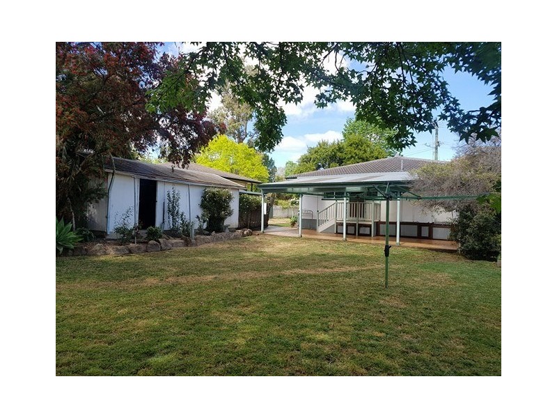 1 Sunnyside Crescent, North Richmond NSW 2754