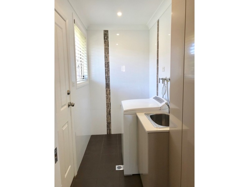 18 Walker Street, Quakers Hill NSW 2763