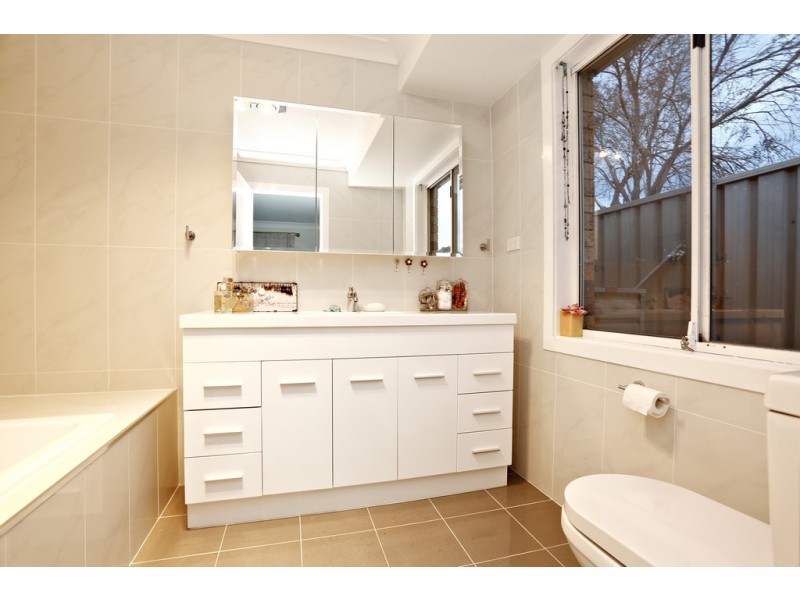 29 Harradine Crescent, Bligh Park NSW 2756