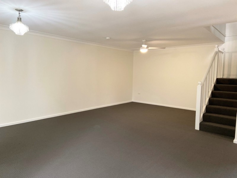 111 John Tebbutt Place, Richmond NSW 2753