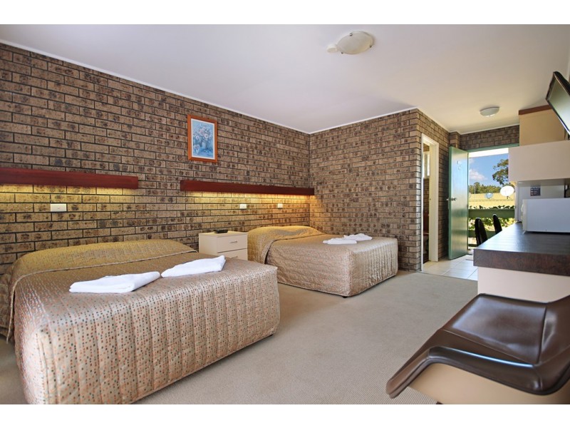 190 Jacobs Drive, Sussex Inlet NSW 2540