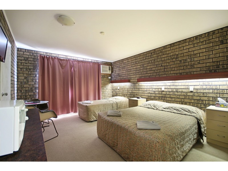 190 Jacobs Drive, Sussex Inlet NSW 2540