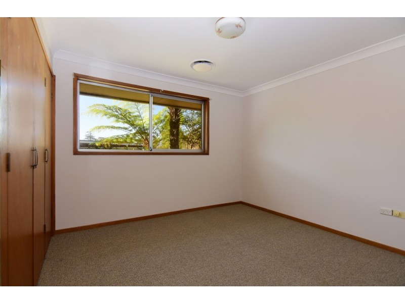 10 Jasmine Drive, Bomaderry NSW 2541