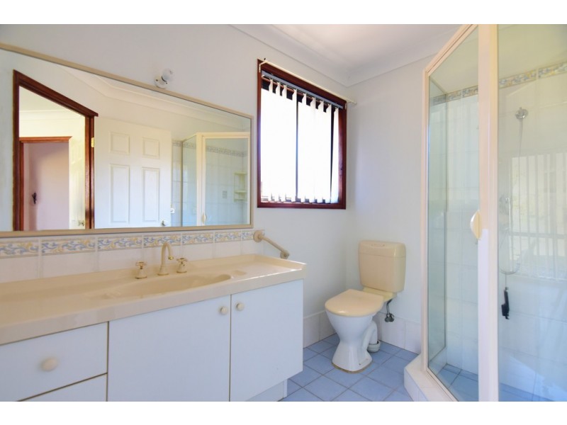 10 Flanagan Court, Worrigee NSW 2540