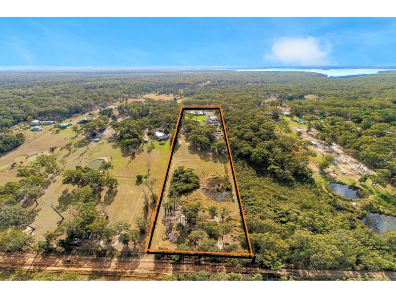 734 Sussex Inlet Road, Sussex Inlet NSW 2540