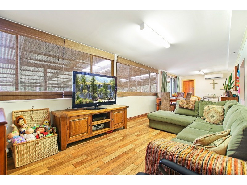 734 Sussex Inlet Road, Sussex Inlet NSW 2540