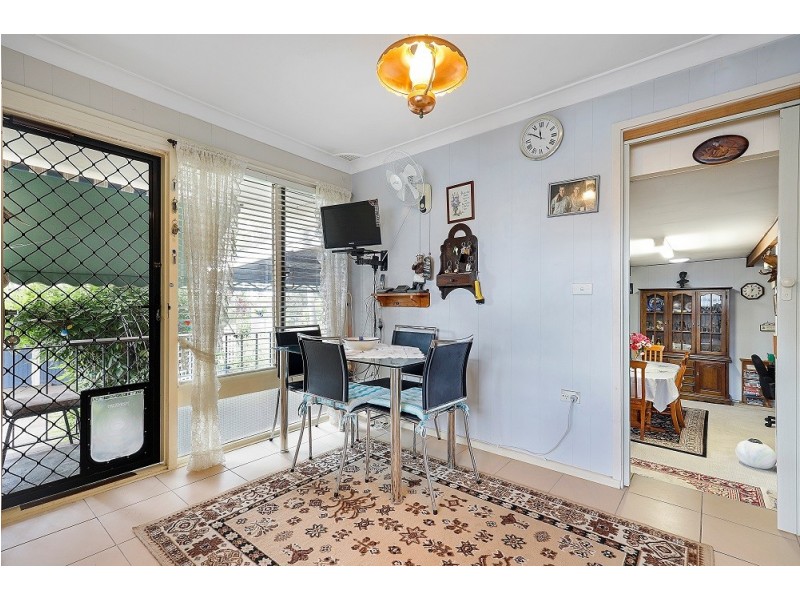 7 Rodney Place, Bomaderry NSW 2541