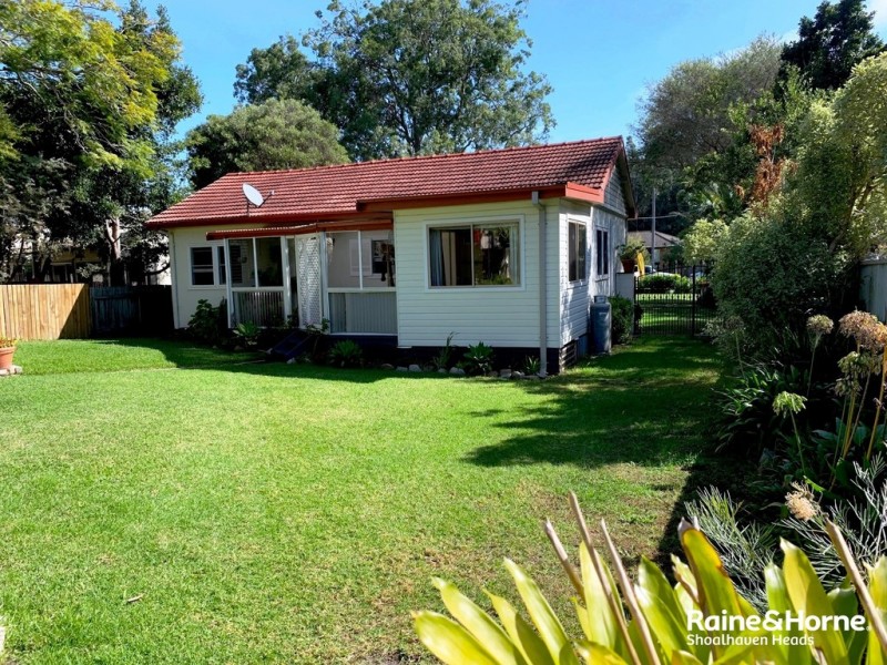 72 Jerry Bailey Road, Shoalhaven Heads NSW 2535