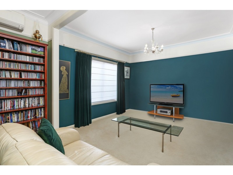 37 River Road, Shoalhaven Heads NSW 2535