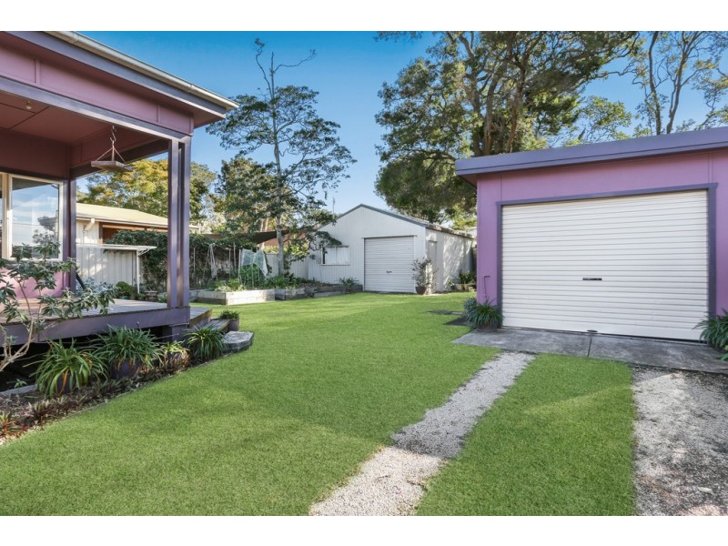 37 River Road, Shoalhaven Heads NSW 2535