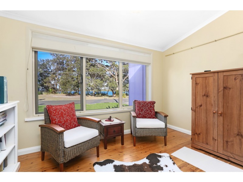 37 River Road, Shoalhaven Heads NSW 2535