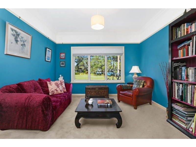 37 River Road, Shoalhaven Heads NSW 2535