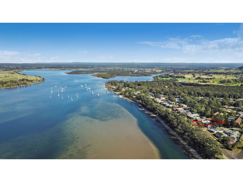 37 River Road, Shoalhaven Heads NSW 2535