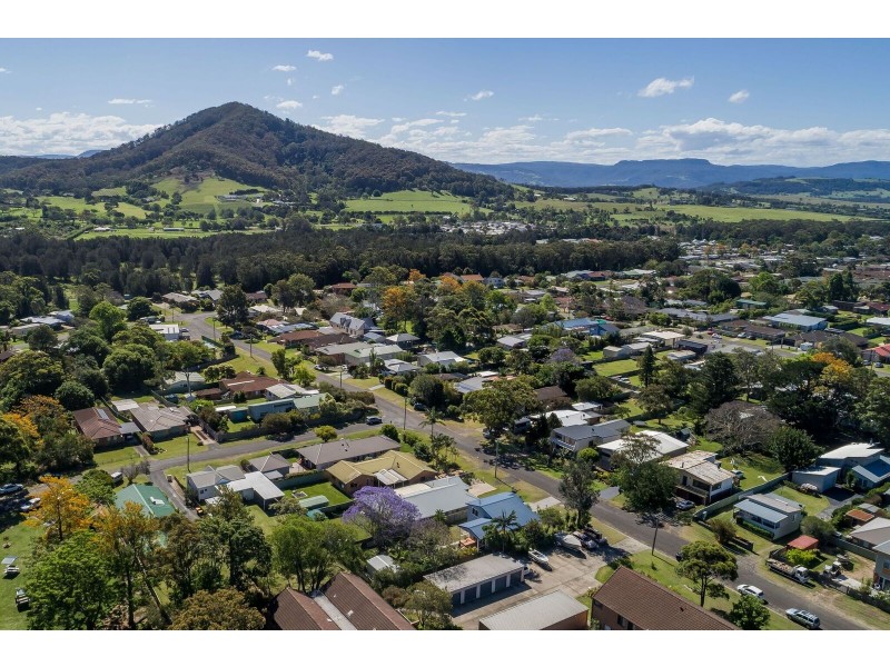 26 Renown Avenue, Shoalhaven Heads NSW 2535
