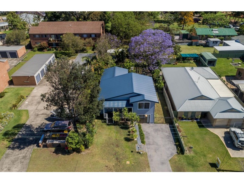 26 Renown Avenue, Shoalhaven Heads NSW 2535