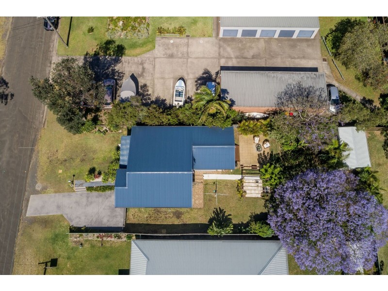 26 Renown Avenue, Shoalhaven Heads NSW 2535
