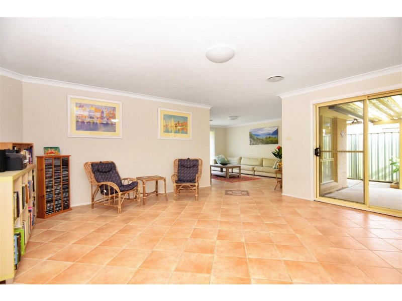 24 Renown Avenue, Shoalhaven Heads NSW 2535