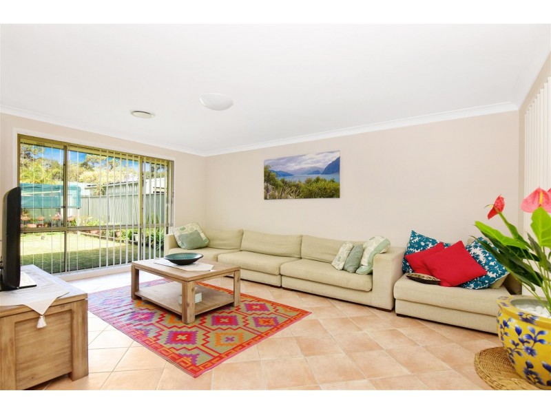 24 Renown Avenue, Shoalhaven Heads NSW 2535