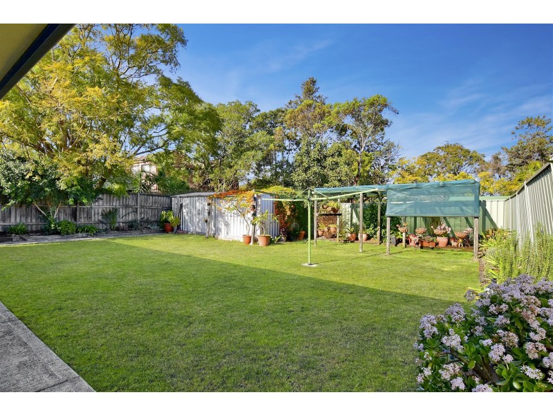 24 Renown Avenue, Shoalhaven Heads NSW 2535