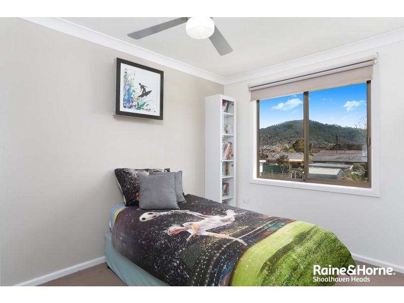 13 Oval Drive, Shoalhaven Heads NSW 2535