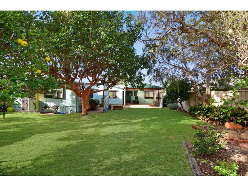 11 Aspinall Street, Shoalhaven Heads NSW 2535