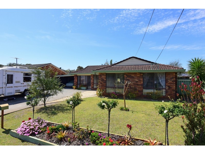 8 Boyd Street, Shoalhaven Heads NSW 2535