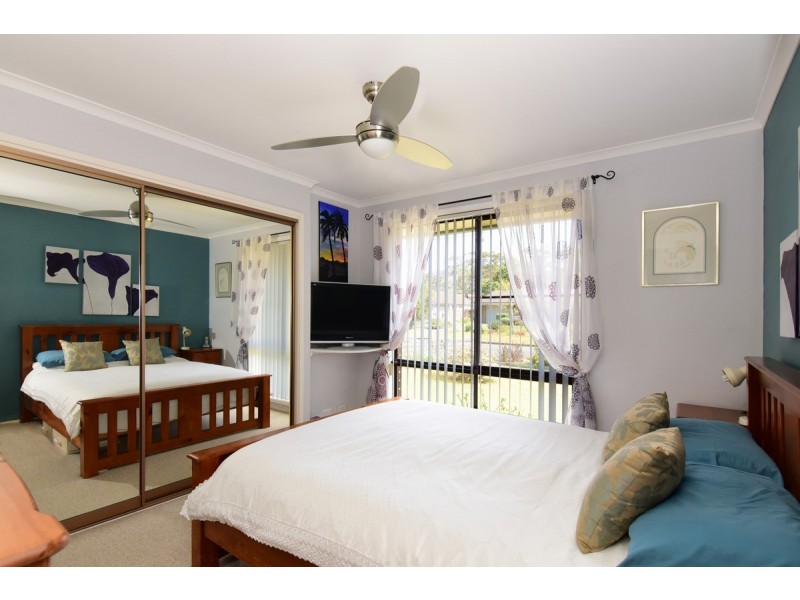 8 Boyd Street, Shoalhaven Heads NSW 2535