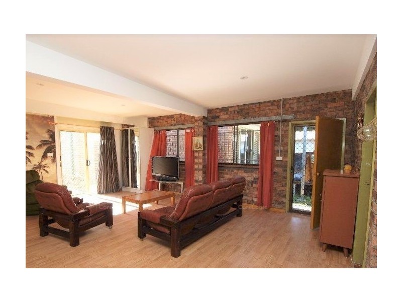 2 Bass Road, Shoalhaven Heads NSW 2535