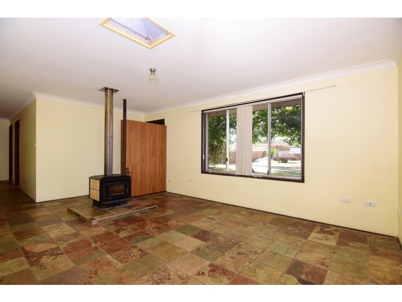 12 Cheltenham Drive, Shoalhaven Heads NSW 2535