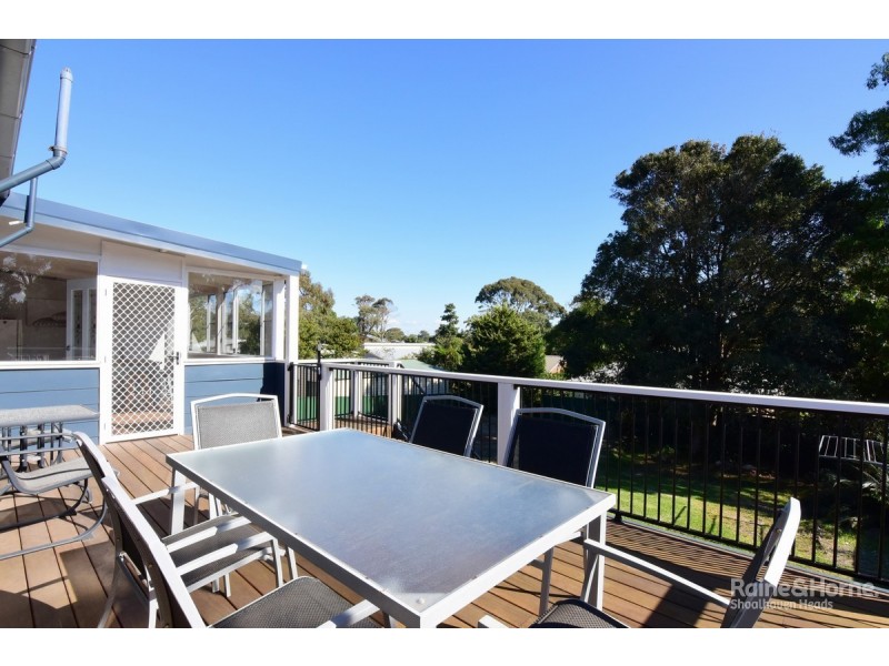 9 Mathews Street, Shoalhaven Heads NSW 2535
