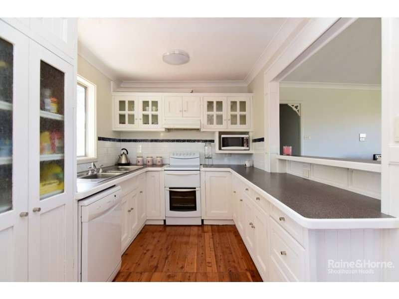 9 Mathews Street, Shoalhaven Heads NSW 2535