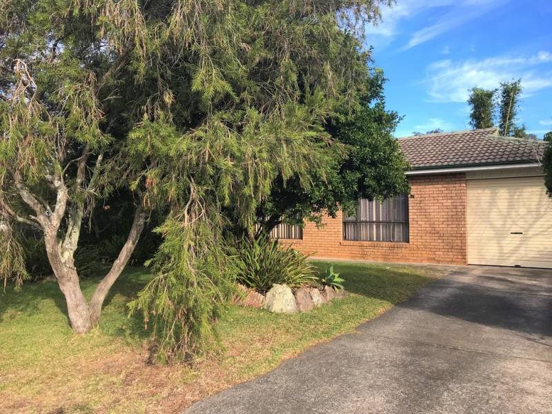 4 Heard Avenue, Shoalhaven Heads NSW 2535