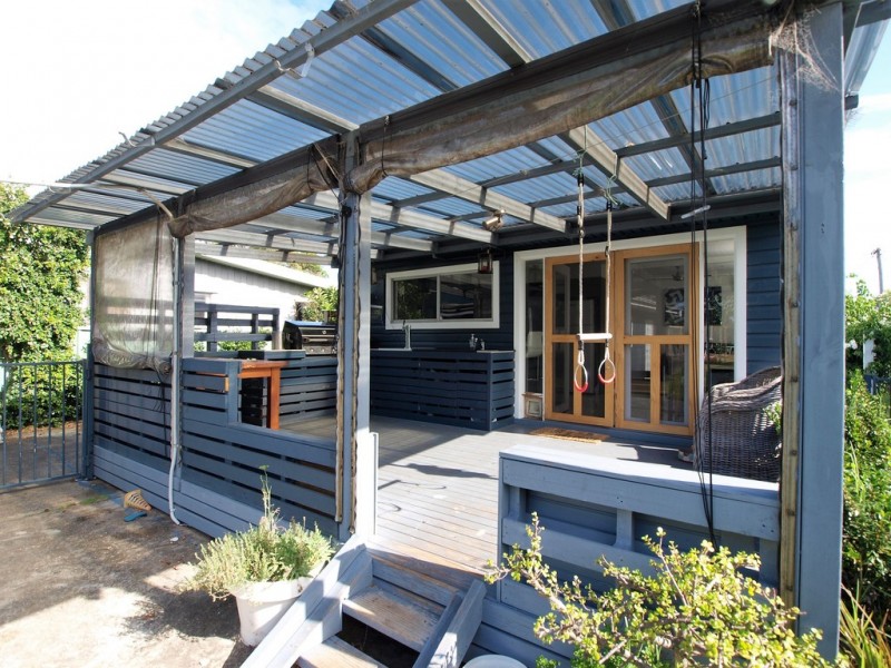 17 Renown Avenue, Shoalhaven Heads NSW 2535