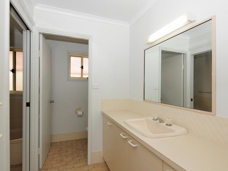 31 Barwon Street, Bomaderry NSW 2541