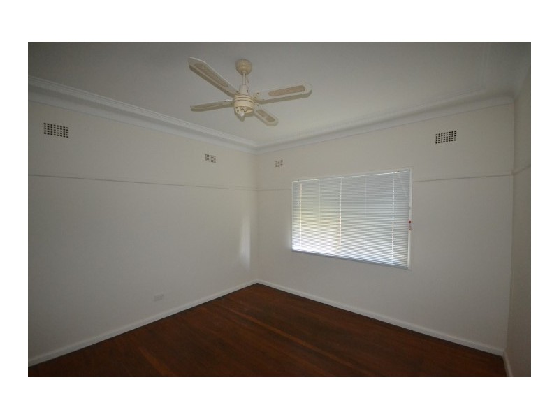 42 Bunberra Street, Bomaderry NSW 2541