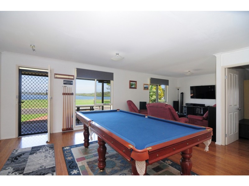 9 Crookhaven Drive, Greenwell Point NSW 2540